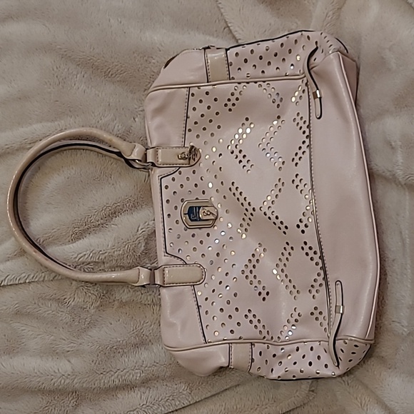 Guess purse - Picture 1 of 7